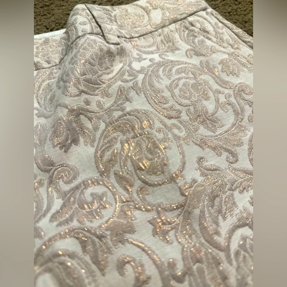 ANN TAYLOR LOFT shorts and sweater set - Picture 5 of 7